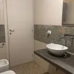 F&f